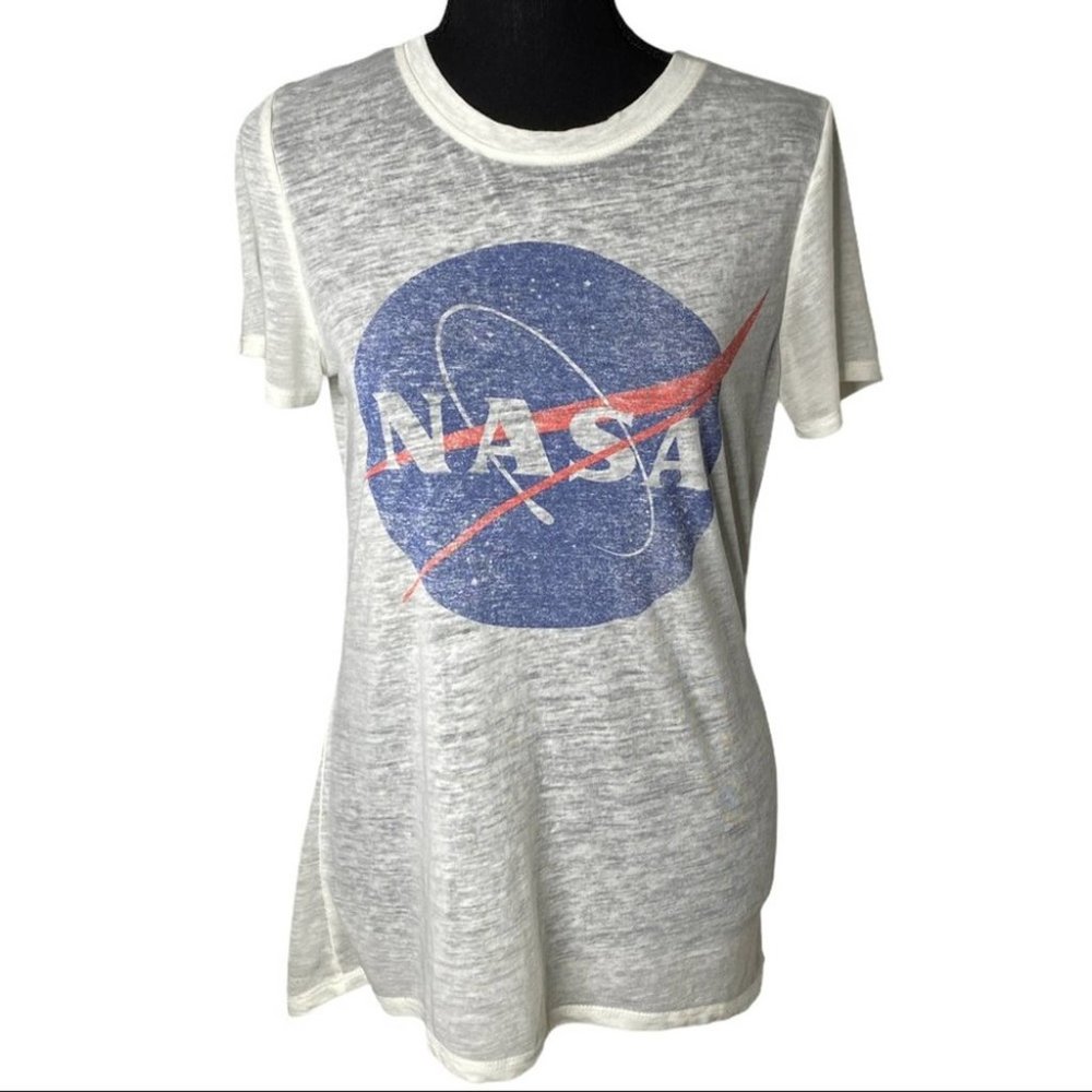 Zoe + Liv Women's White NASA Shirt Size Small - Picture 1 of 4